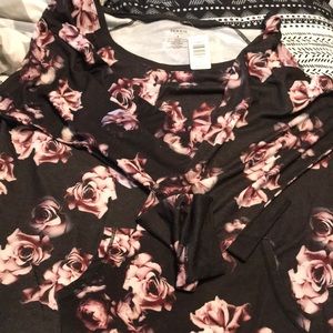 Rose pattern sweatshirt